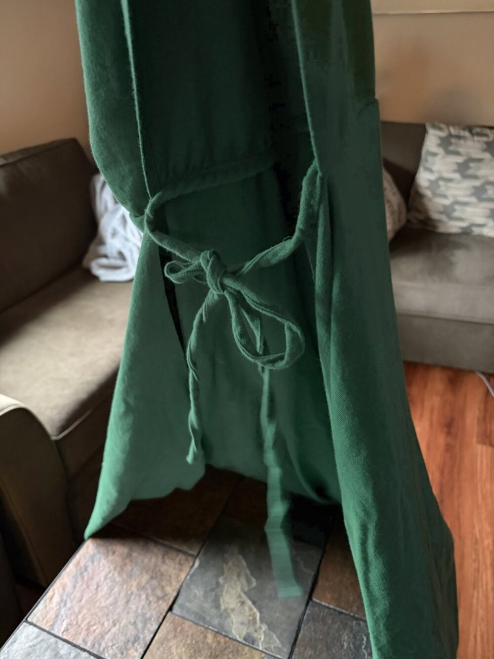 Epic Armoury Green Hooded Cloak -- XL -- LARP / RenFaire / Halloween / Cosplay